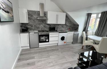 Lovely 2 Bedroom Flat with Roof Terrace in London NW6 - Foto 3
