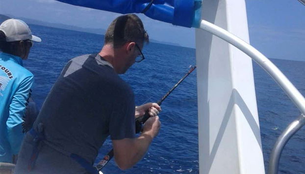 Jogando o anzol no mar