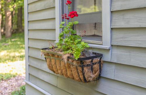 Walking distance to Lake Michigan! Cozy Cottage - Foto 26