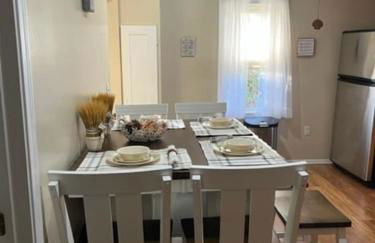 Theos Cottage Niagara - Photo 11