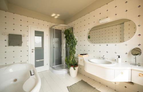 240qm Luxus Apartment - Natur & Wandern zw Bozen und Meran - Photo 8