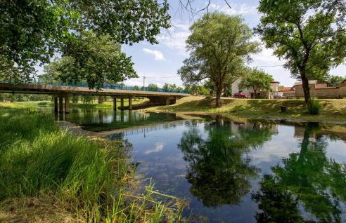 Stunning Apartment In Otocac With Wifi - Foto 8