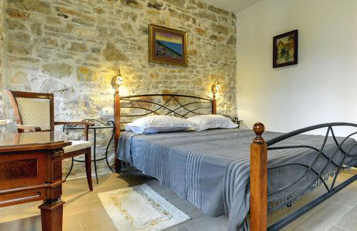 Holiday Home in Rojnici With Private Pool - Photo 50