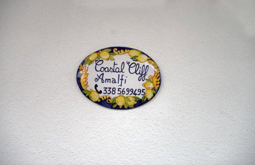 Coastal Cliff, Amalfi - Photo 2