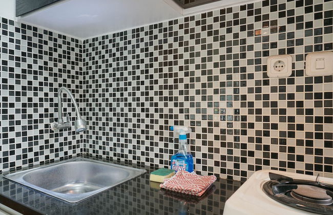 Homey Studio Margonda Residence 1 Apartment - Foto 8