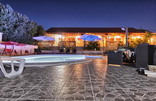 XxL Ana Biograd na Moru do 22 gosta - Foto 4