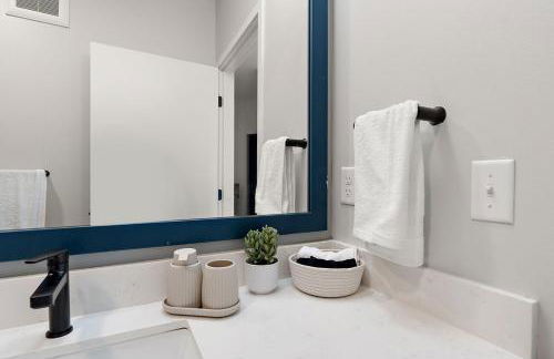 W603 Luxury 2 Bedroom Top Floor Condo In DT Minneapolis, Minutes From Minneapolis Convention Center & US Bank Arena - Foto 33