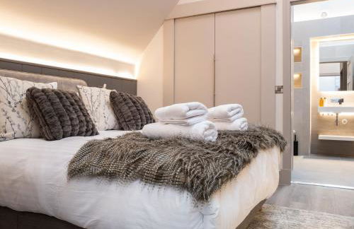 Arran Shores Luxury Shorefront Penthouse Suite 13 - Photo 2