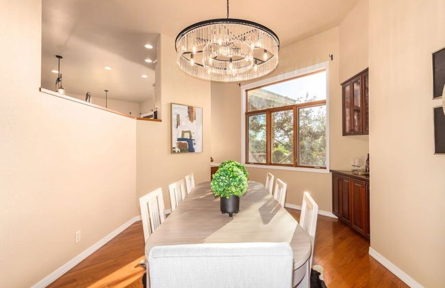 Amberwood Estate w 5 Showers Spa Mtn Views - Photo 10