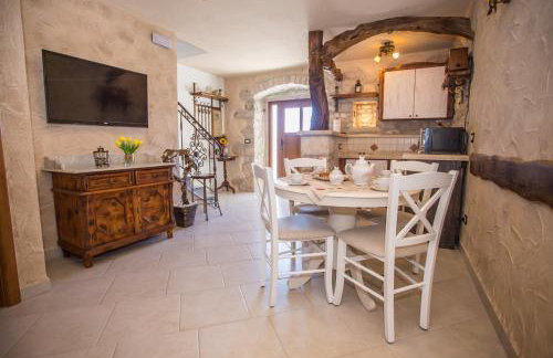 Rustic-Holiday Home Vani with Tavern, near Porec - Foto 12