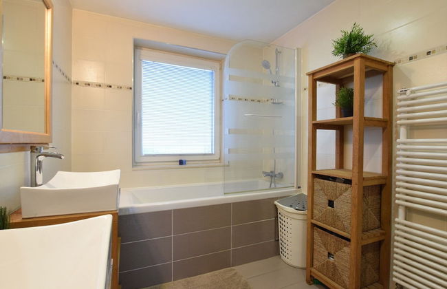 Lovely Holiday Home in Gros Chene With Bubble Bath - Foto 24
