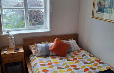 Marina View, South Facing Balcony Sunny Apartment - Foto 11