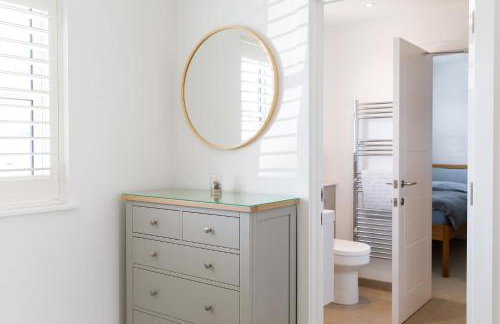 Delightful Seaside Hideaway 5 Mins to Beach - Foto 28