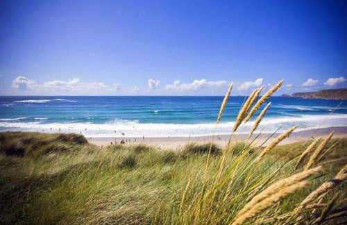 White Rose Beach Cottage Sea-Views Garden - Photo 17