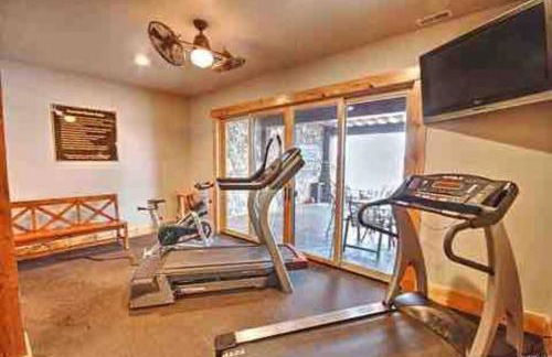 Skybridge Bear Lake Sleeps 61-75 with condo add-on - Foto 73