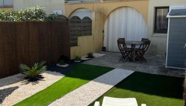 Appartement T2 avec son rez de jardin de 40 m2 5 couchages 250m de la plage et 15km de l'Arena - Foto 4