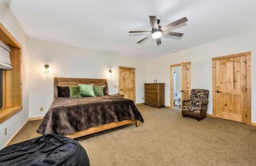 Our Place to Paws 4 Bd Lux Blue Ridge Mnt Cabin - Photo 71