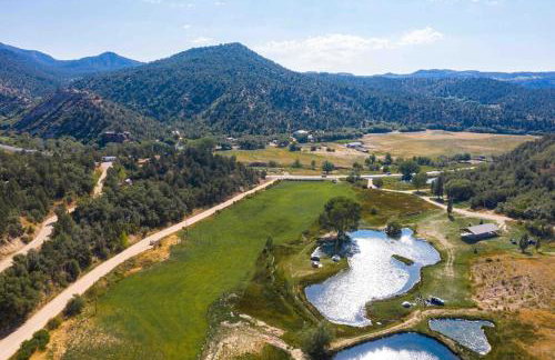 Angel's Landing Tiny East Zion & Bryce Canyon - Photo 9