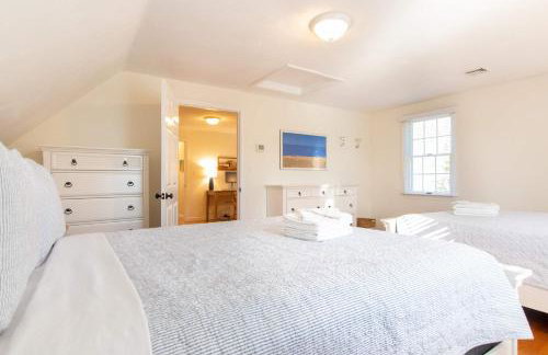 Spacious w Beautiful Yard & Dogs Welcome - Foto 17