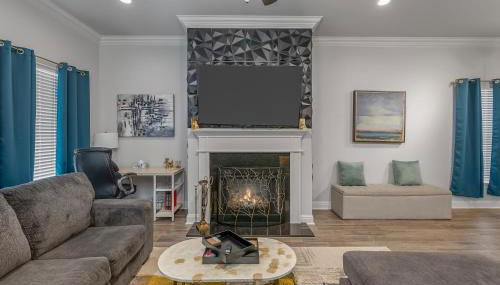 Modern Regional Art Gallery Home - Spacious & New! Tv in each room - Foto 5