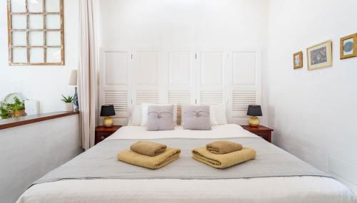 Sala Botanica Studio - Shared Pool - Central Island Location - 10 mins drive to Famara and La Santa - Foto 2