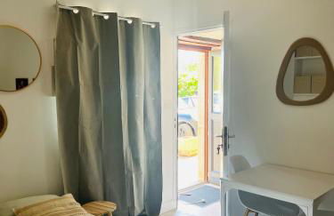 Chez gaillard petit studio sans cuisine entièrement rénové au calme - Foto 17