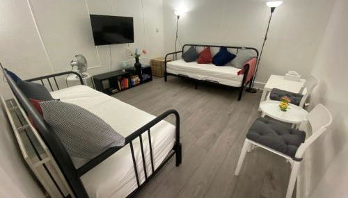 Cosy 2 Room Space Near Station - Foto 1