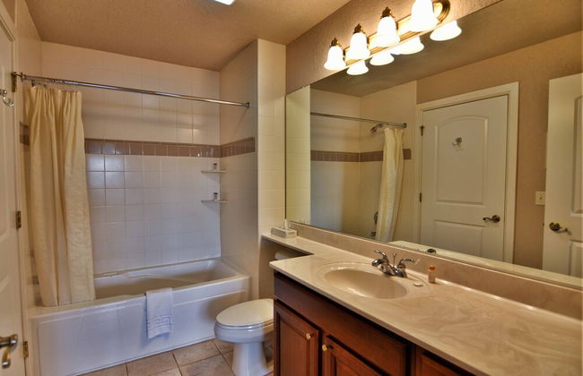 Unit 303 BD/ 2 BA - Foto 9