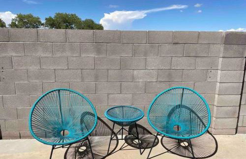 Comfy, contemporary quiet retreat vacation home with views - Foto 9