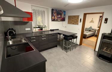 ARCOS Apartment - Geräumige 3-Zimmer-Wohnung mit 8 Einzelbetten - Perfekt für Familien, Gruppen oder Monteure - Foto 7