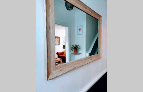 Former Quarryman’s 3-bed house 5 min to Zip World - Photo 4