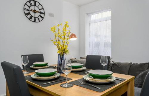 Entire Nuneaton House Next to the Station - Foto 17