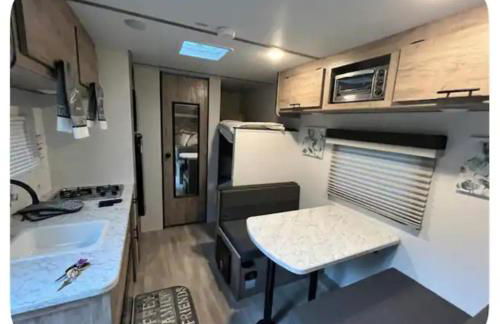 Jeff & Toya Cozy RV - Foto 6