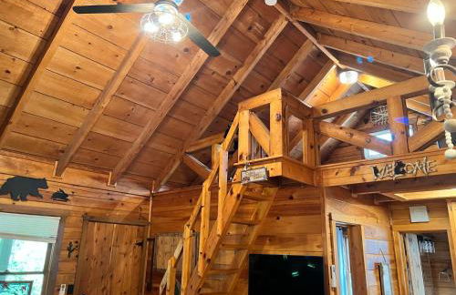 Log Cabin with Mountain View and Privacy - Foto 16