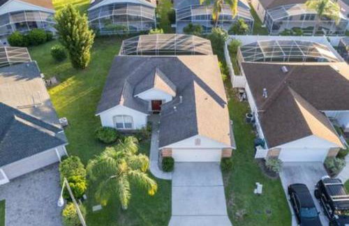 Newly Renovated Close to Disney w Private Pool - Foto 21