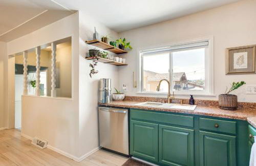 Near Shops and Eats Elegant Home in Wheat Ridge! - Foto 13