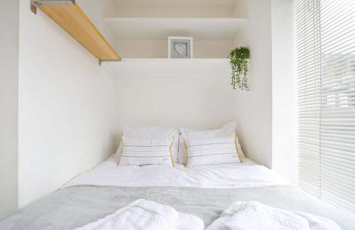 2-bed 2-bath flat around the corner from Portobello Market - Foto 15