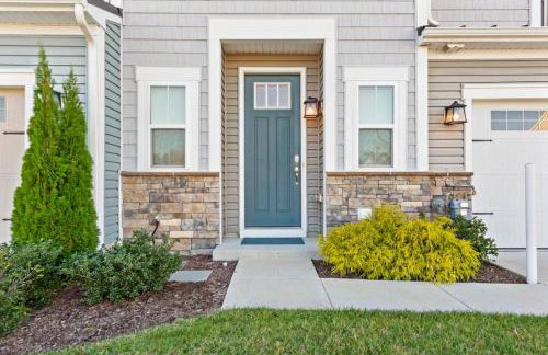 Modern Townhouse with Pool Gym & Tennis Near Beach - Foto 2