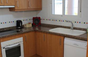 Apto. con gran terraza y acceso directo a piscina. - Foto 13