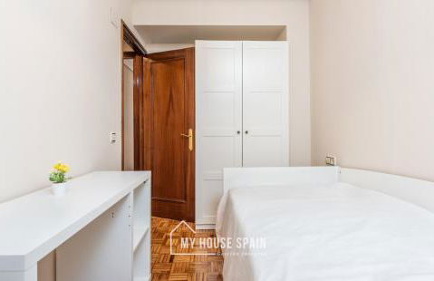 MyHouseSpain - Amplio y céntrico piso en Oviedo - Foto 2