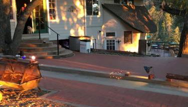 Cozy Rustic Mountain Home with Breathtaking views - Foto 2