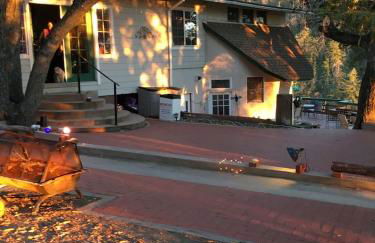 Cozy Rustic Mountain Home with Breathtaking views - Foto 2