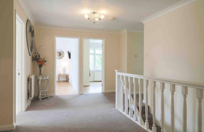Inviting 7-bed House With sea Views in Hythe - Foto 9