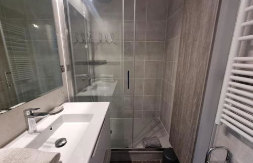 Face à la mer en première ligne pour 6 personnes avec Ménage Linge et Wifi - Foto 43