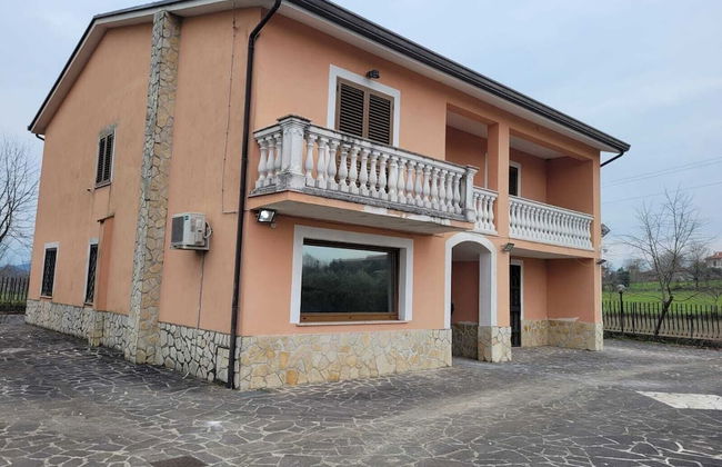 Immaculate 4-bed House in Cassino Villa Aurora - Foto 1