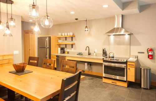 The Suites on Main - Foto 39