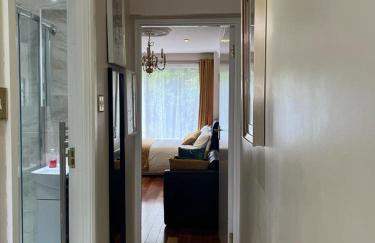 JAN'S HAVEN Wembley Park - lovely 1 bedroom flat, sleeps 4, free parking, 10 minutes from Wembley stadium and Wembley Park station - Foto 11