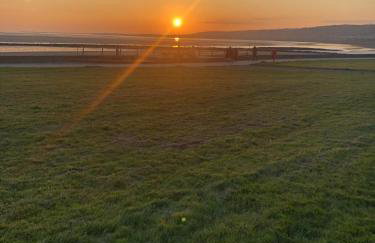 Cosy Panoramic Sea Views with North Dock Balcony - Foto 3