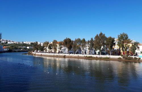 Charming Luz House - T2 apartment with jacuzzi - Foto 51