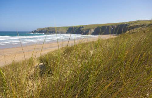 Sandyford, Holywell Bay - Sea Views - Walk to Beach - 2 Pets Allowed - Free Parking and WiFi - Foto 5